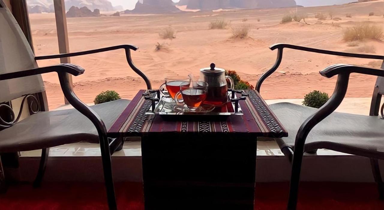 Wadi Rum Hugo Camp Екстер'єр фото