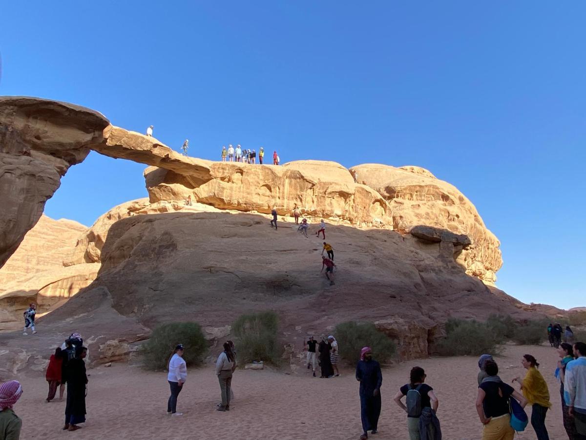 Wadi Rum Hugo Camp Екстер'єр фото