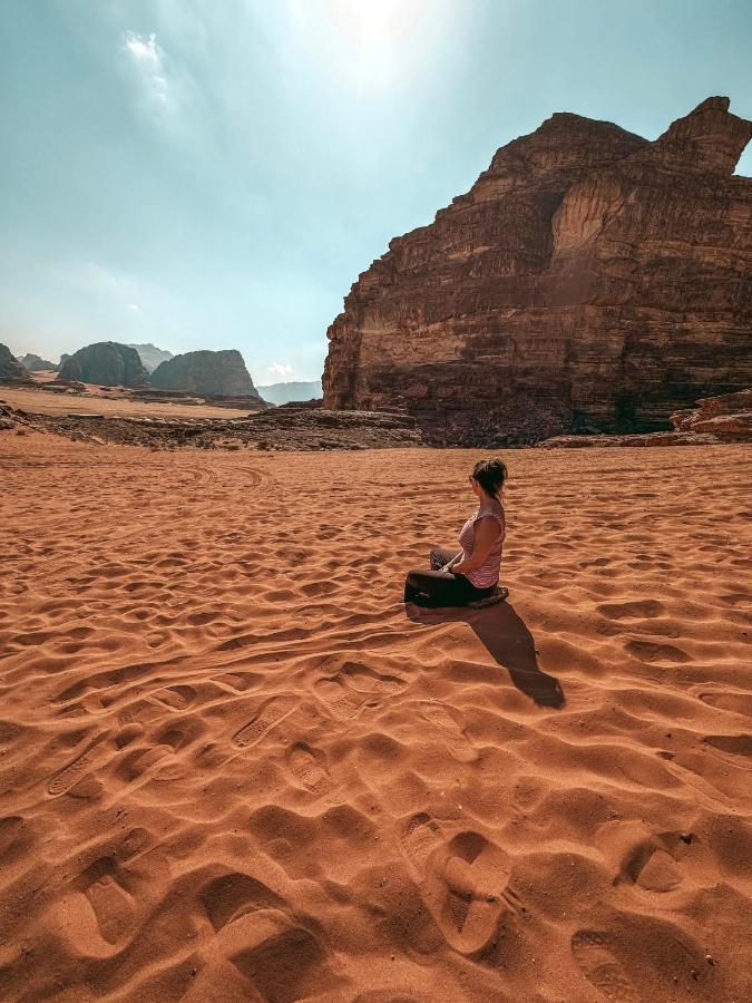 Wadi Rum Hugo Camp Екстер'єр фото